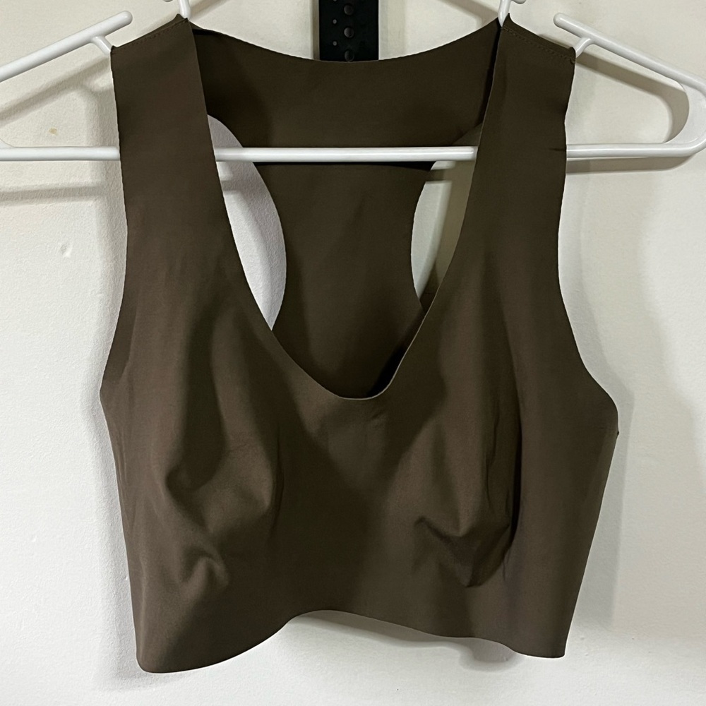 Chic Green Sleeveless Crop Top
